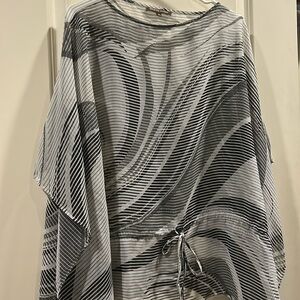 Adrienne Vittadini Sheer oversized Poncho swim Coverup whimsical print size S